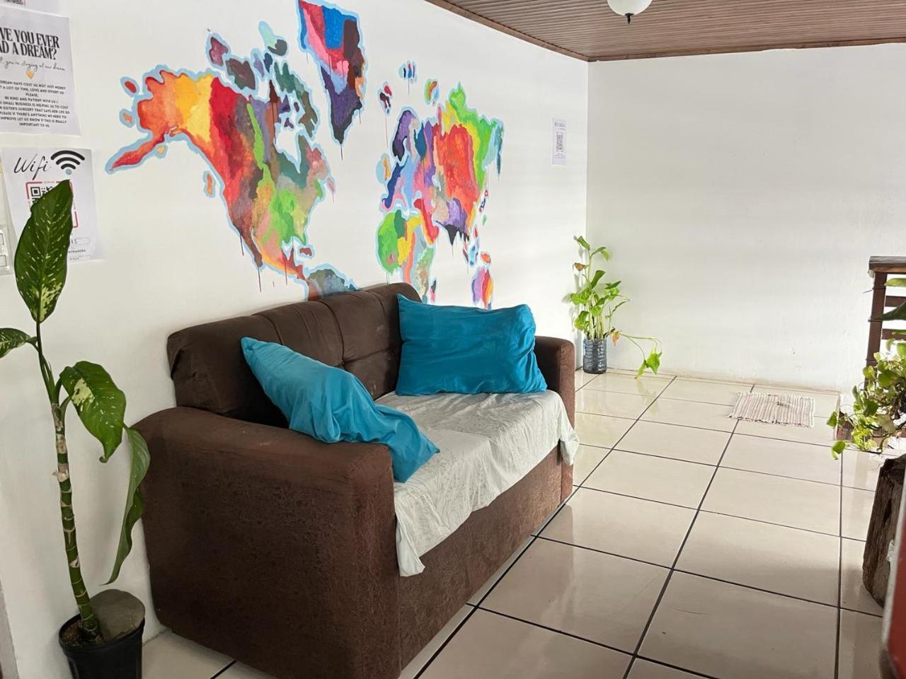 Cheap Hostel Quepos Extérieur photo