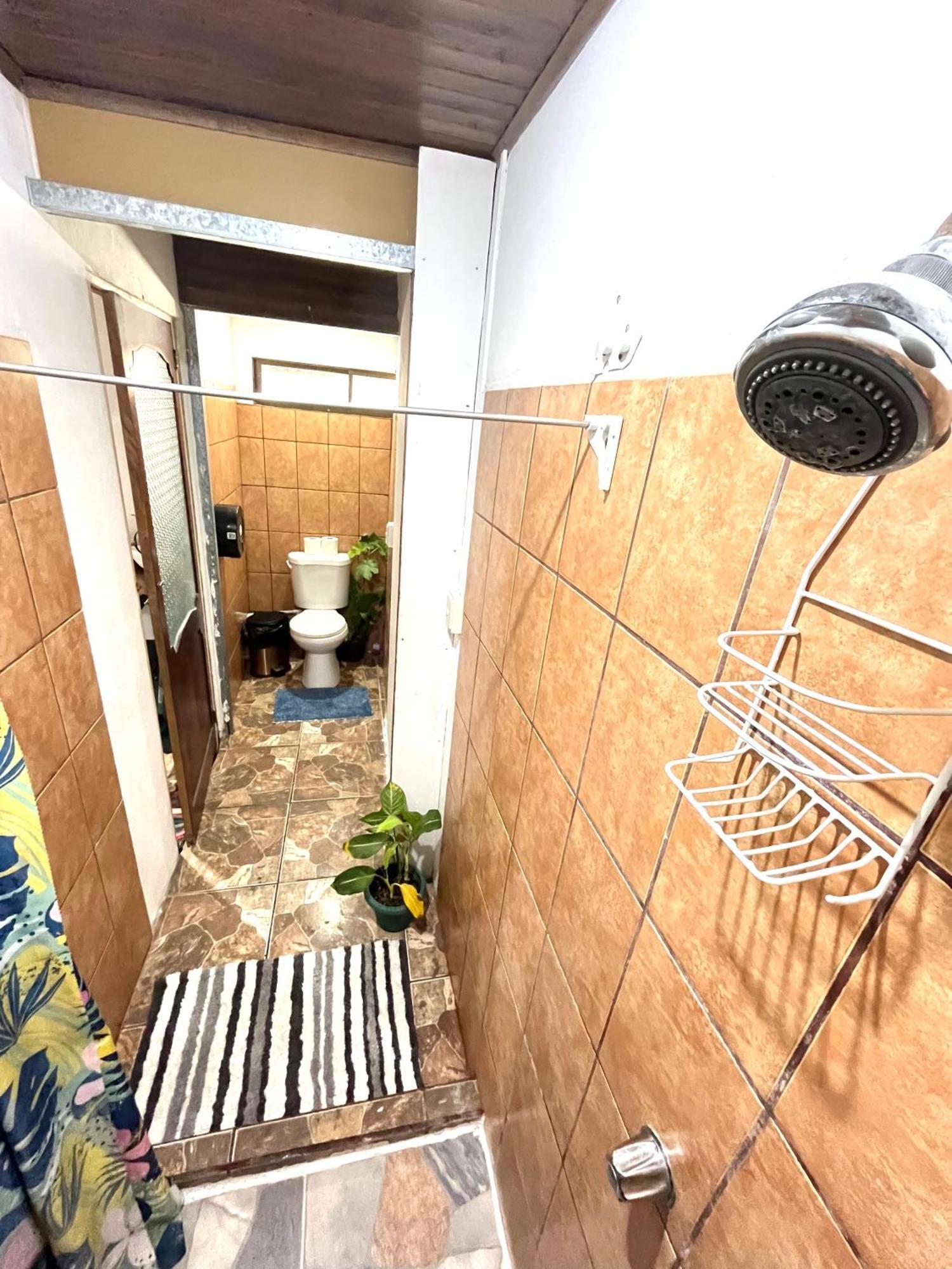 Cheap Hostel Quepos Extérieur photo
