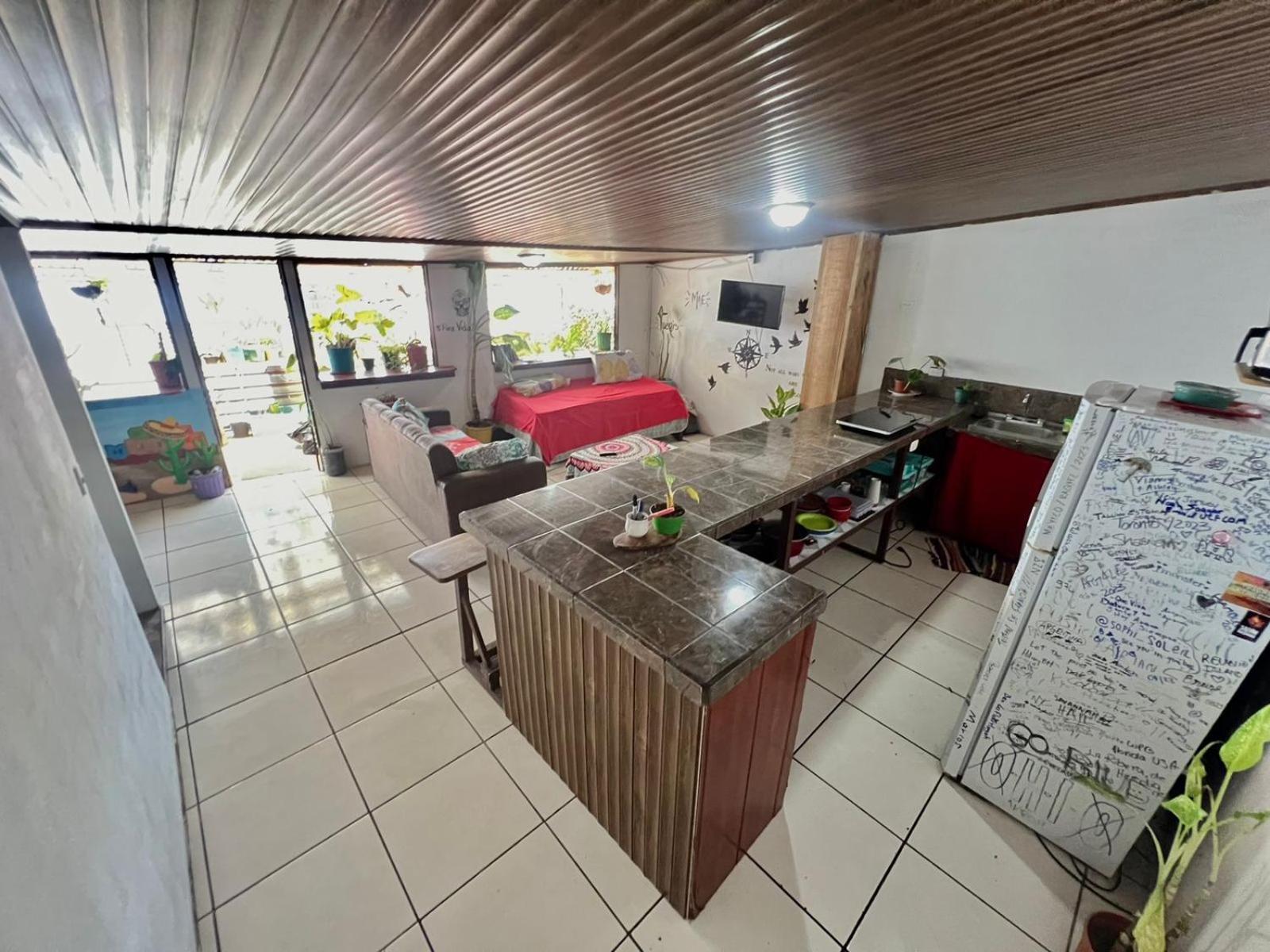 Cheap Hostel Quepos Extérieur photo