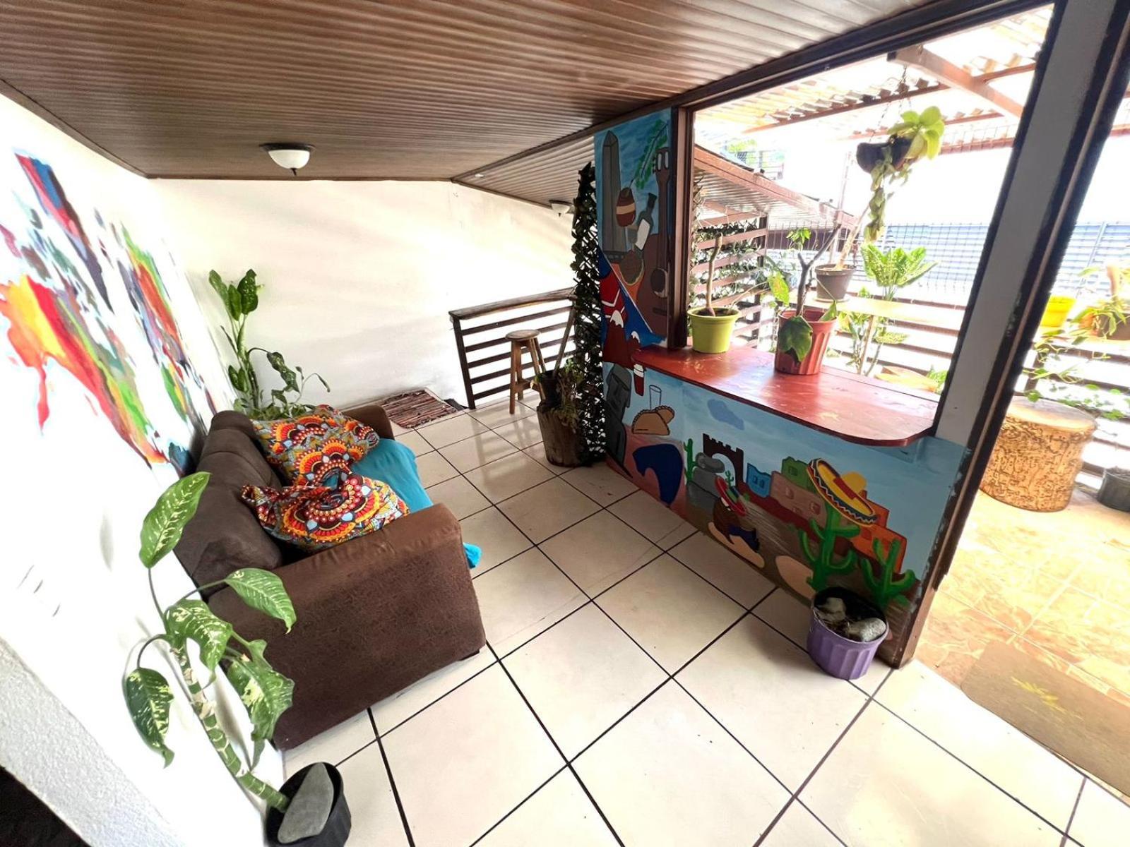Cheap Hostel Quepos Extérieur photo