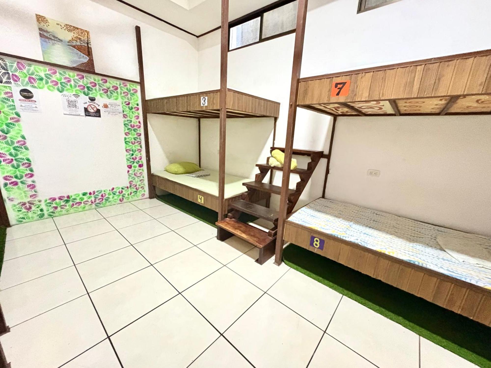 Cheap Hostel Quepos Extérieur photo